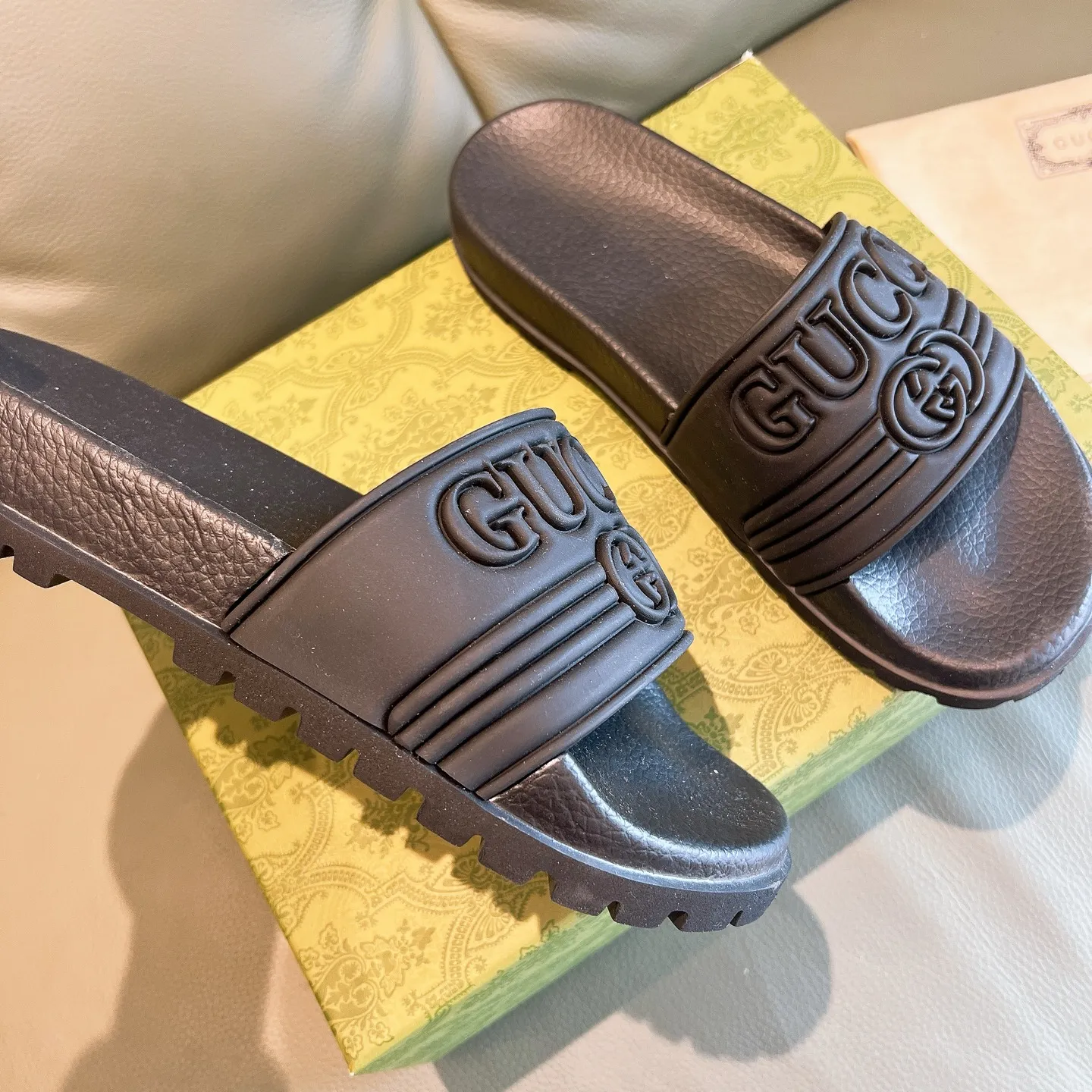 Men's Men's Shoes 130🐮🐮Gucci Gucci Slippers Gucci 2024 latest beach sandals slippers Original molding double G LOGO Original molding consistent Outsole: Men's Men's Shoes u double-layer outsole Size: 35-46
